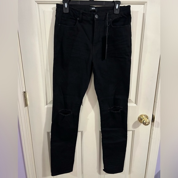 NWT Fashion Nova Men’s Size 30 Maverick Skinny Distressed Black Jeans - Picture 3 of 10